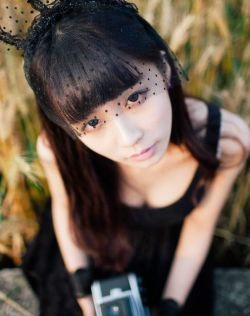 真实夫妇中年屋里自拍视频