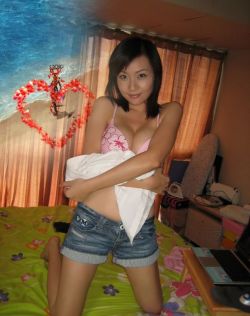 寝ている无抵抗な爆乳